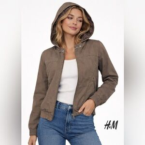 DIVIDED by H&M Khaki Utility Jacket Women’s Size 8 Hooded Army Style 100%cotton